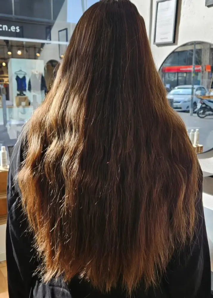 Corte clavicut iluminado con mechas | El Petit Saló Sabadell