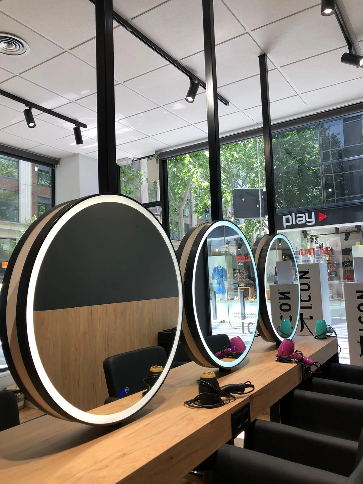 El petit saló Sabadell Peluquería en Sabadell